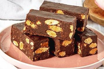 Chocolate Peanut Slice or Tarts (Using Actiwhite)
